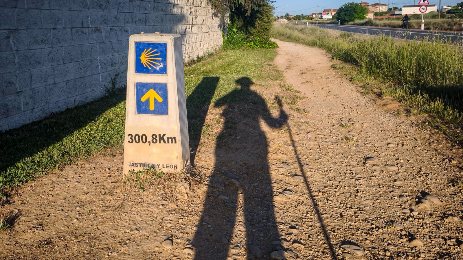 300.8Km 距離牌